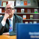 El Pere Gimferrer poeta regresa con la publicación de «Marinejant», un libro en el que vuelve a demostrar ser una de las mejores voces de la lírica catalana actual