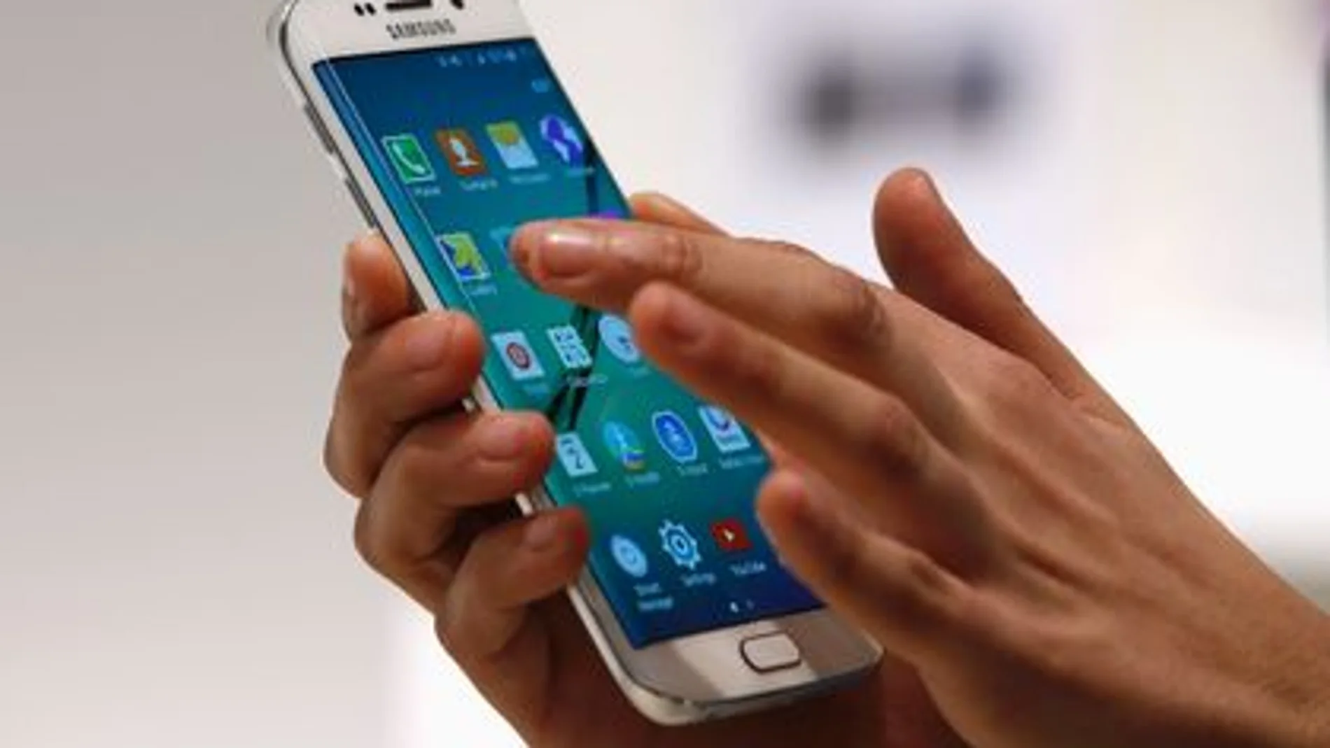 Economía digital en Inglés: Are smartphones making us lazy thinkers too?