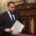 El ministro de Transportes, Moviliad y Agenda Urbana, José Luis Ábalos, durante una sesión plenaria en la Cámara Baja