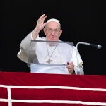 El Papa Francisco en la Plaza San Pedro de la Ciudad del Vaticano en Roma
