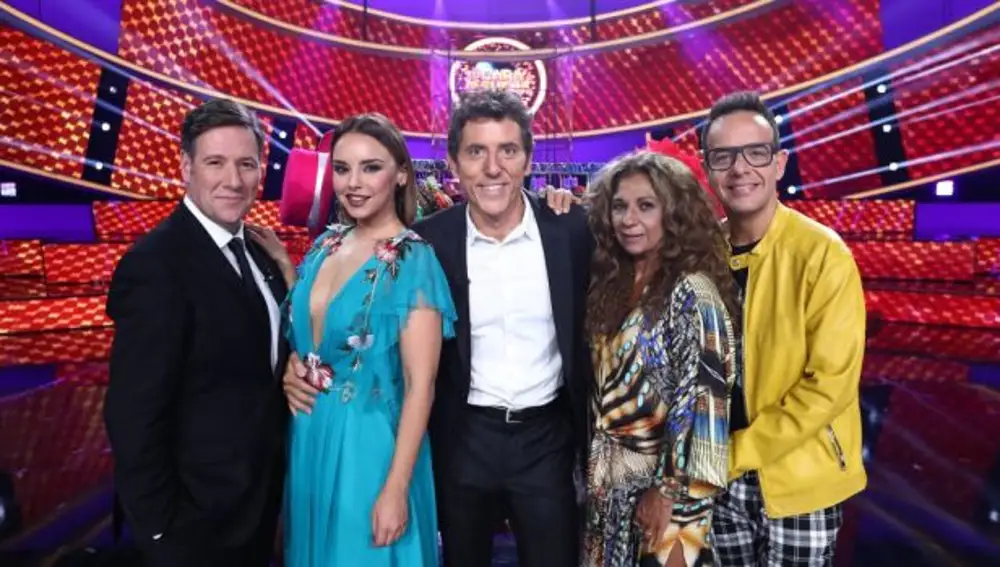 Jurado de ''Tu cara me suena'' junto con el presentador Manel Fuentes