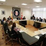 Carlos Pollán preside la reunión de la Junta de Portavoces en las Cortes