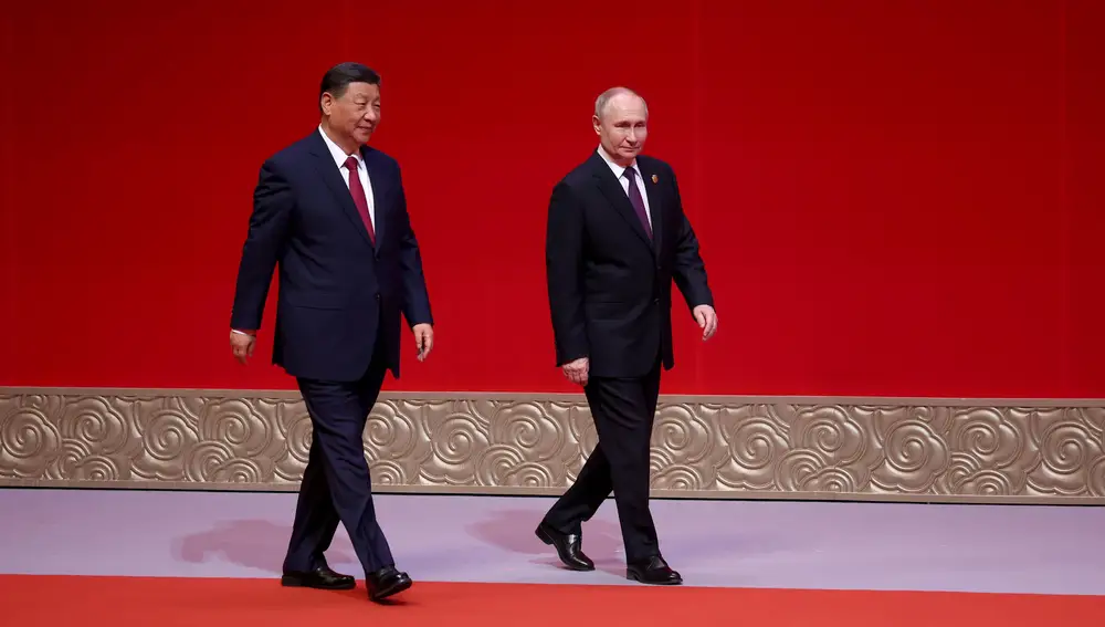 Xi Jinping y Vladimir Putin, en el 75º aniversario del establecimiento de relaciones diplomáticas entre China y Rusia