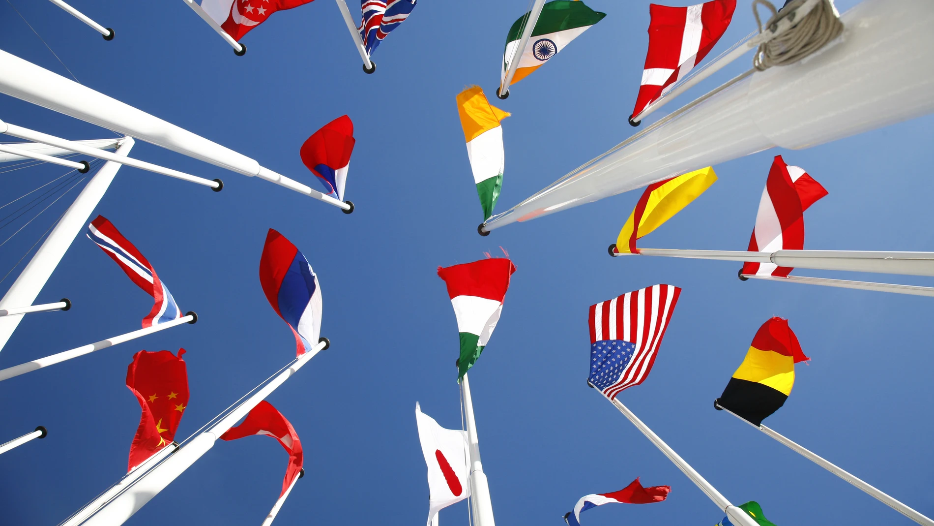 Las banderas son, al igual que el himno o el escudo, señas de identidad de todos los países del mundo