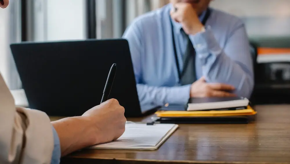 Deja de ser bueno en el trabajo: un psicólogo señala los pasos a seguir para ser una persona exitosa