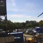 Captura del momento en el que un misil ruso cae sobre el centro comercial de Kremenchuk
