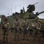 Soldados noruegos participan en un ejercicio militar de la OTAN en un campo de entrenamiento en Pabrade, al norte de la capital Vilna, Lituania