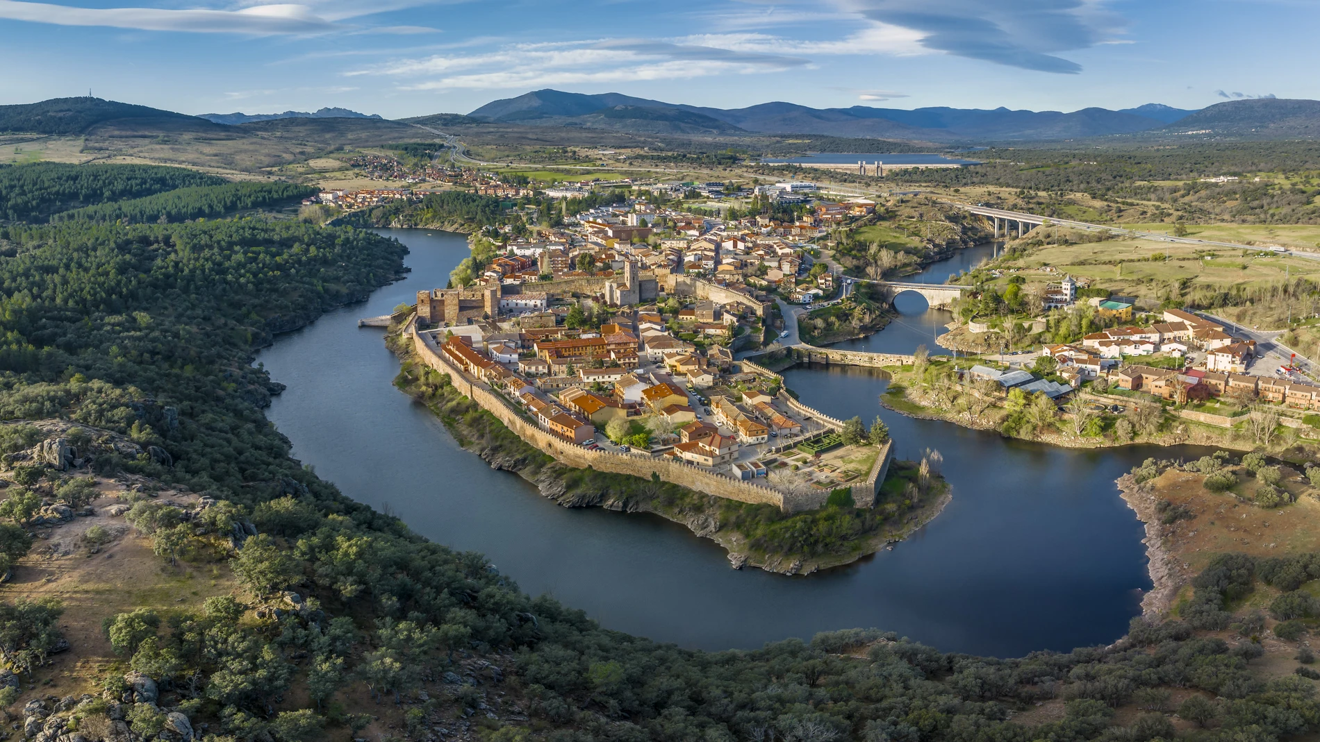 Buitrago del Lozoya es uno de los pueblos más bonitos de Madrid