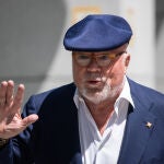 Villarejo no espera que le "traten especialmente bien en prisión" y asegura que se defenderá "hasta el final"