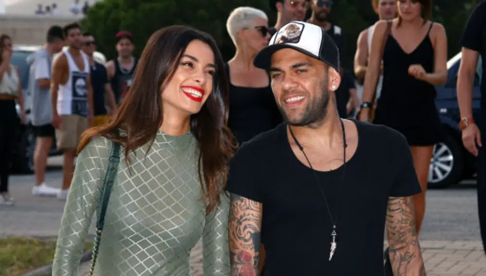 Joana Sanz y Dani Alves