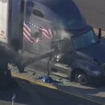 Tráiler detenido en la autopista de Houston, en Texas