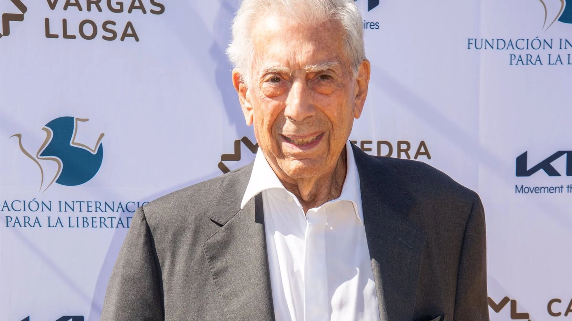 Última hora de Mario Vargas Llosa tras las preocupantes informaciones sobre su estado de salud