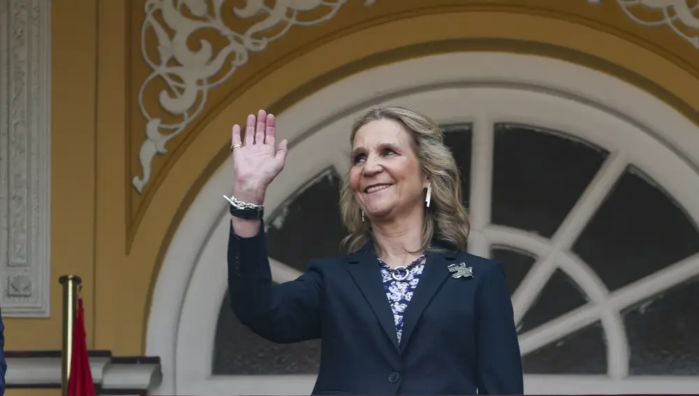 La Infanta Elena preside la Corrida de la Beneficiencia