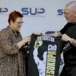 La secretaria general del SUP, Mónica Gracia, junto al líder de Desokupa, Daniel Esteve