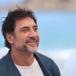 Bardem en el photocall del Festival de San Sebastián antes de recoger el Premio Donostia 2023