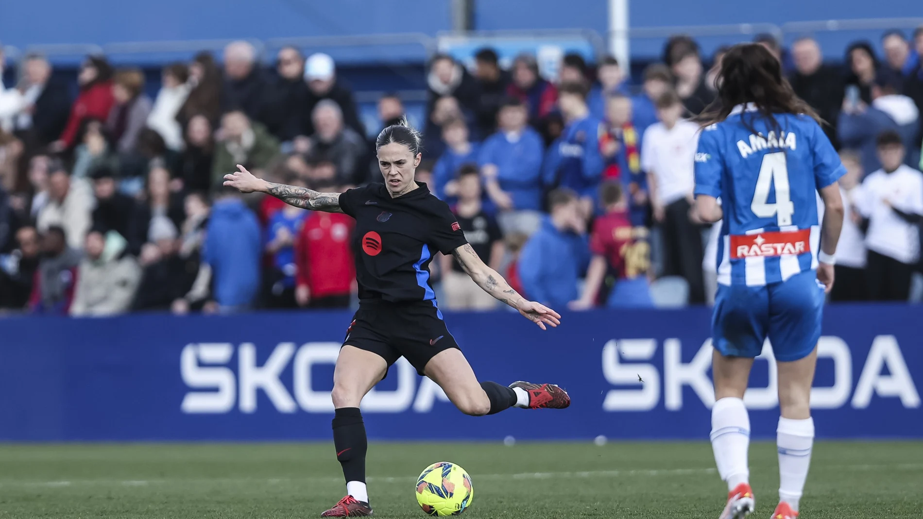 Mapi León, durante el partido entre el Barcelona y el Espanyol