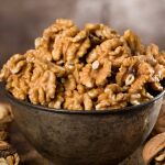 ¿Cómo debo conservar las nueces para que no pierdan sus nutrientes?
