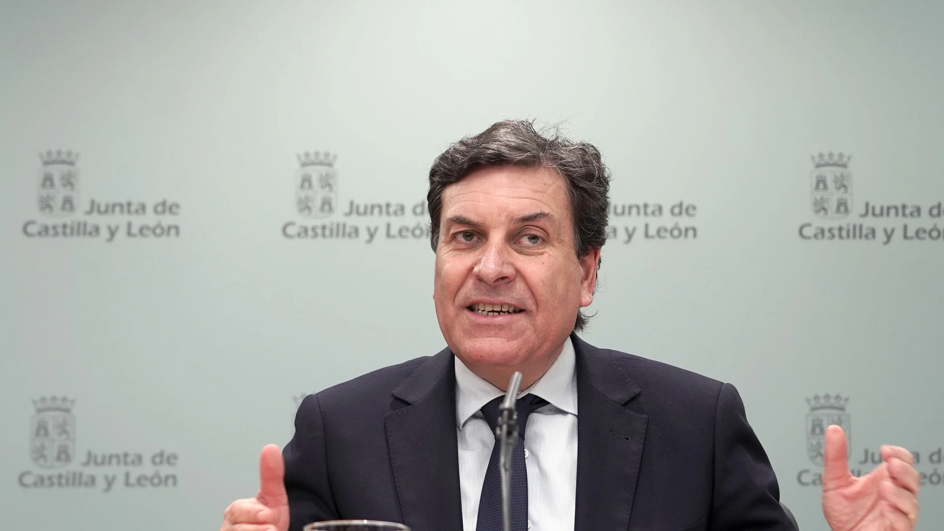 El portavoz de la Junta, Carlos Fernández Carriedo, da cuenta de los decretos sobre el juego y las apuestas aprobados